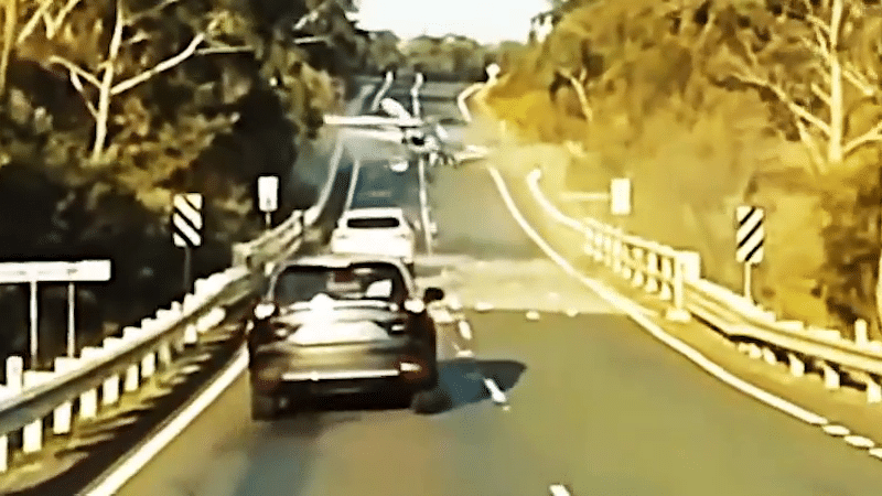 Safe System Snippet 516: Bridge Approach Barriers